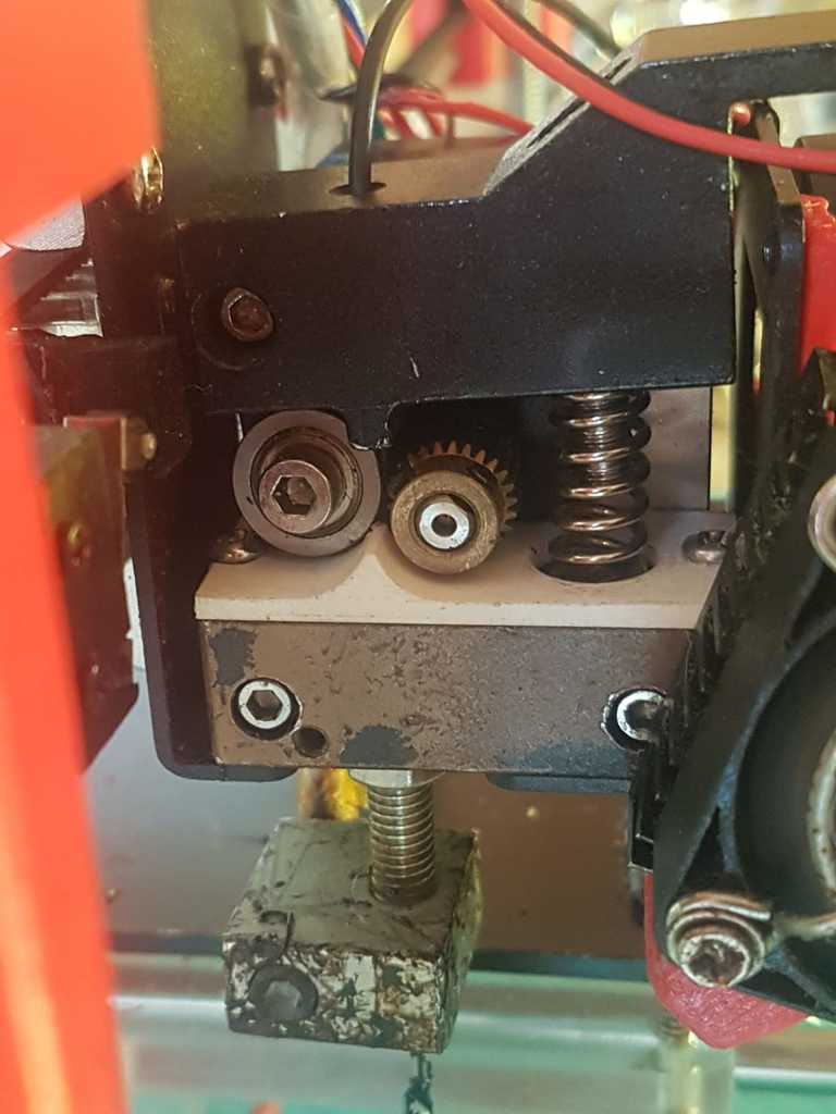 Extruder part to print on flexible filament