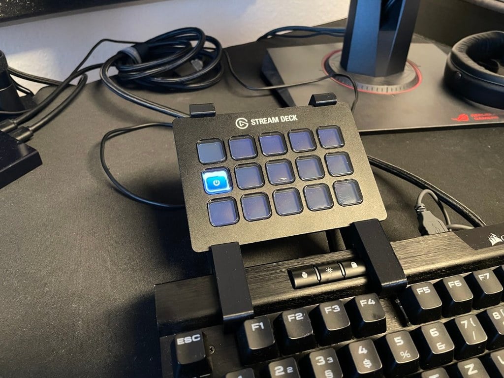 Streamdeck keyboard Corsair K70 MK2 mount