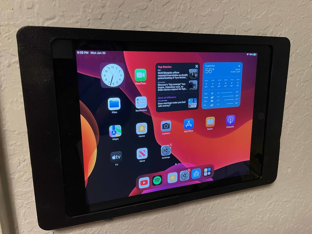 iPad 6th Gen (2018) Wall Mount