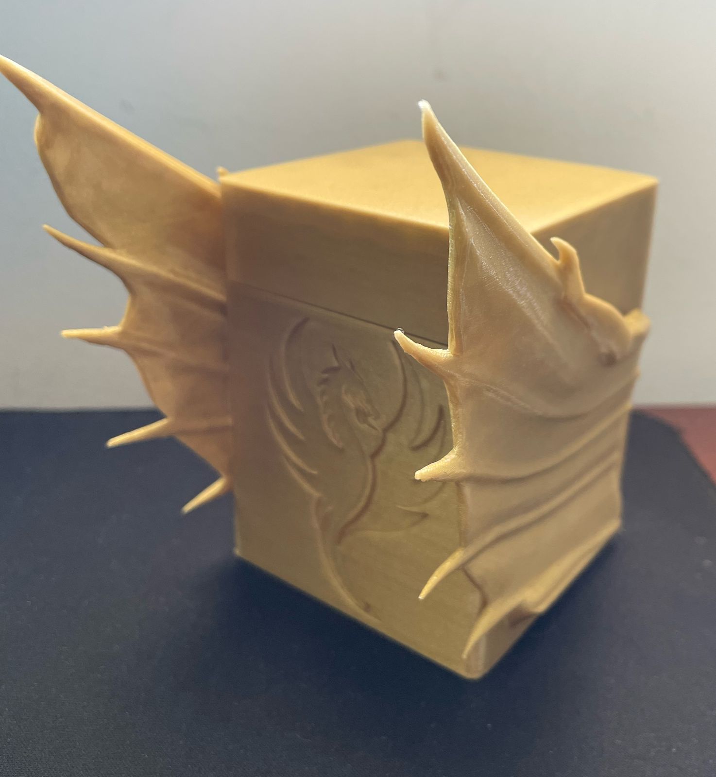 MTG Dragon Deck box