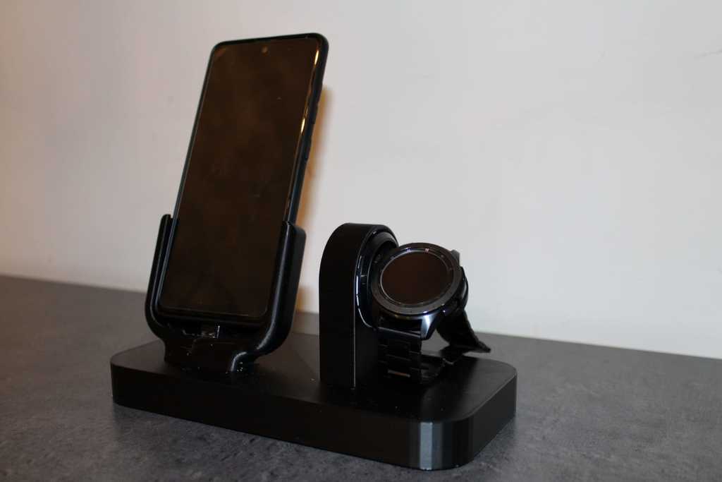 Samsung S3 + Galaxy Wear Desk holder/charger