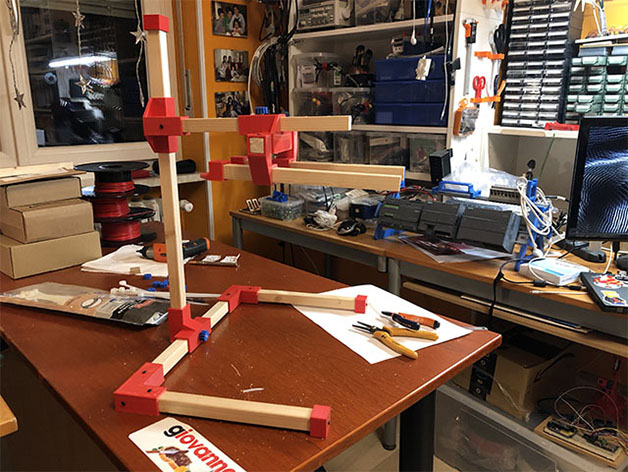 EduRobotScan -  Smartphone Scanner Stand
