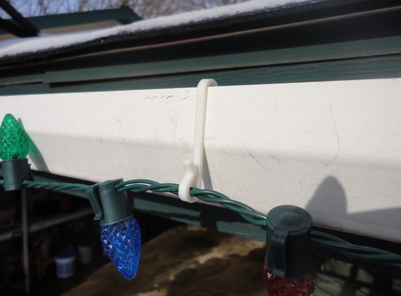 S-Hook for Plastic Gutter