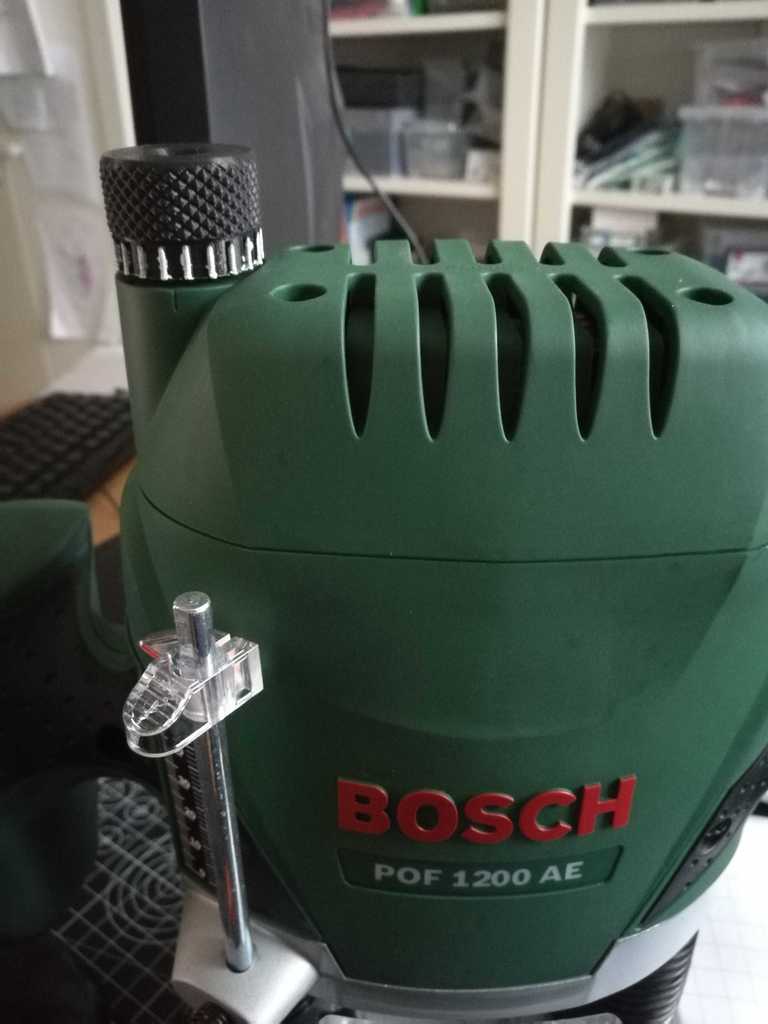 BOSCH POF 1200 AE - Fine adjustment