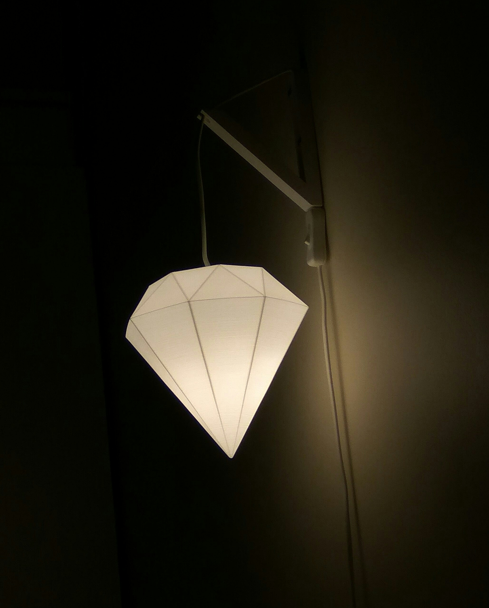 Diamond lampshade