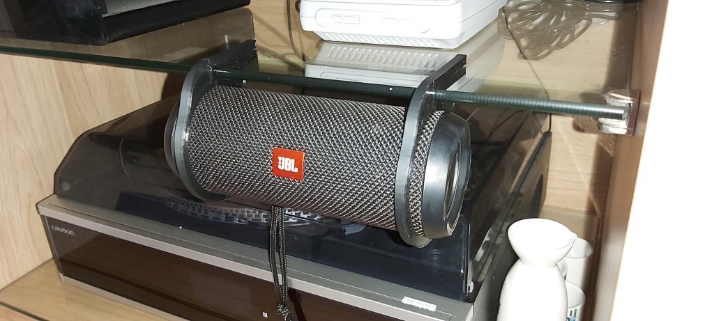 JBL FLIP3 speaker stand