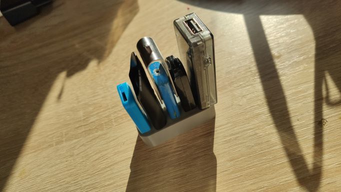 USB flash drive dock