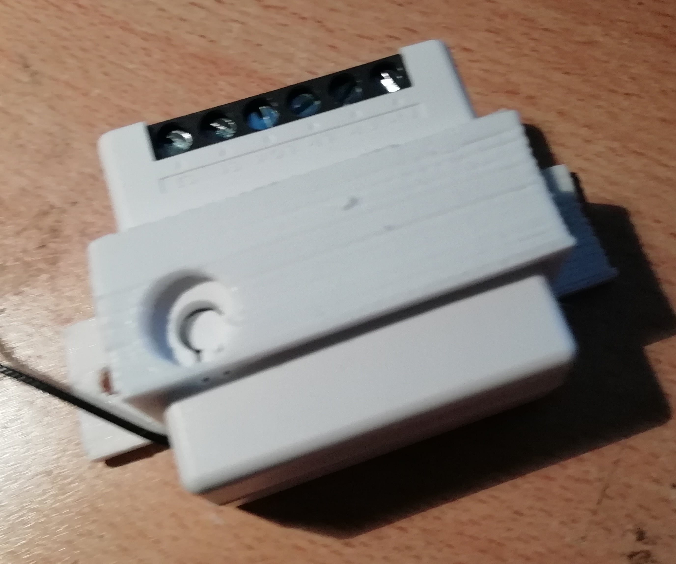 sonoff mini - bracket