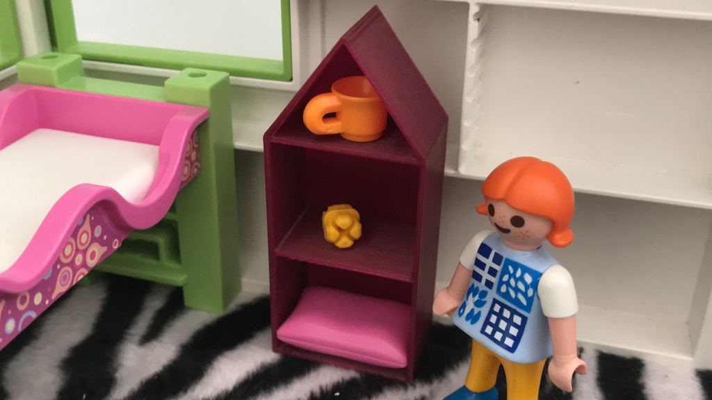 Dollhouse/shelf for a dollhouse