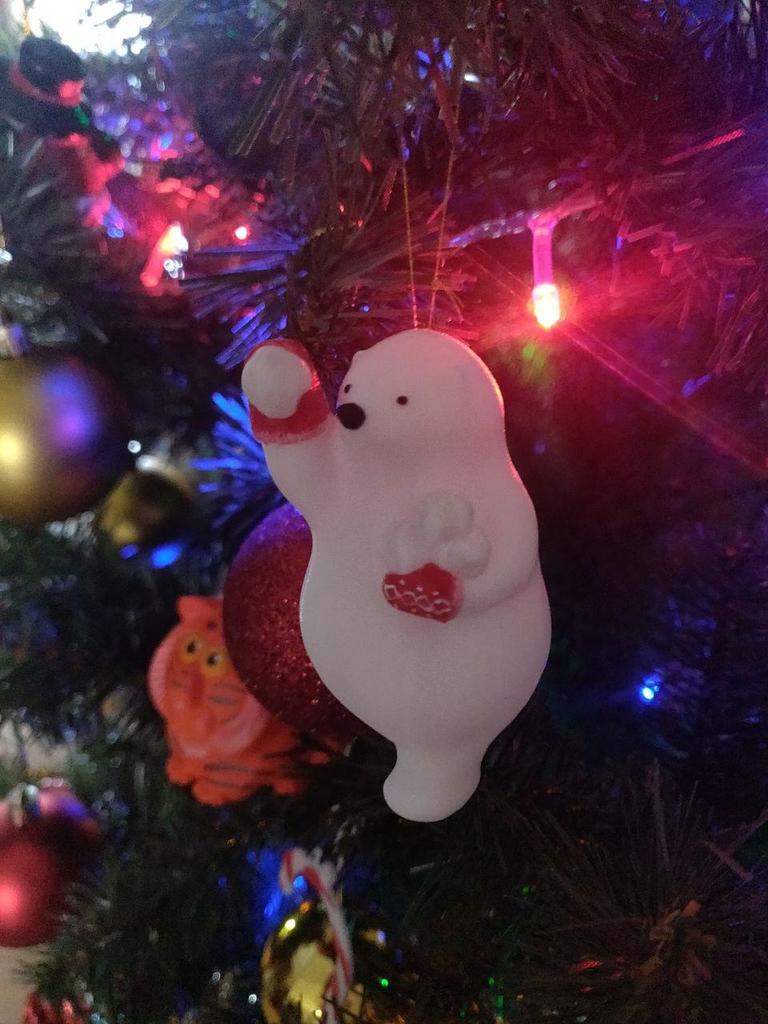 KUMATY : Polar Bear Snowball Fight  - Christmas ornament