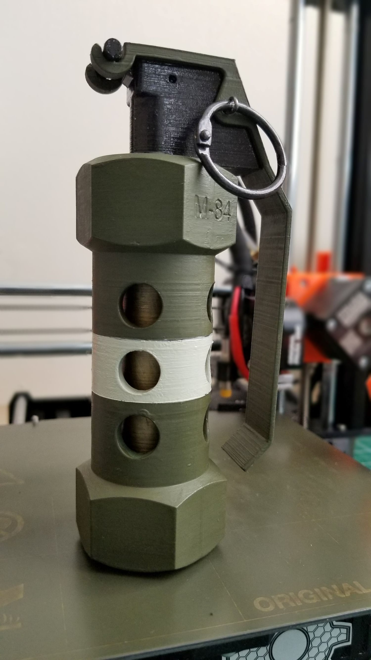 CS:GO M84 Flashbang Prop