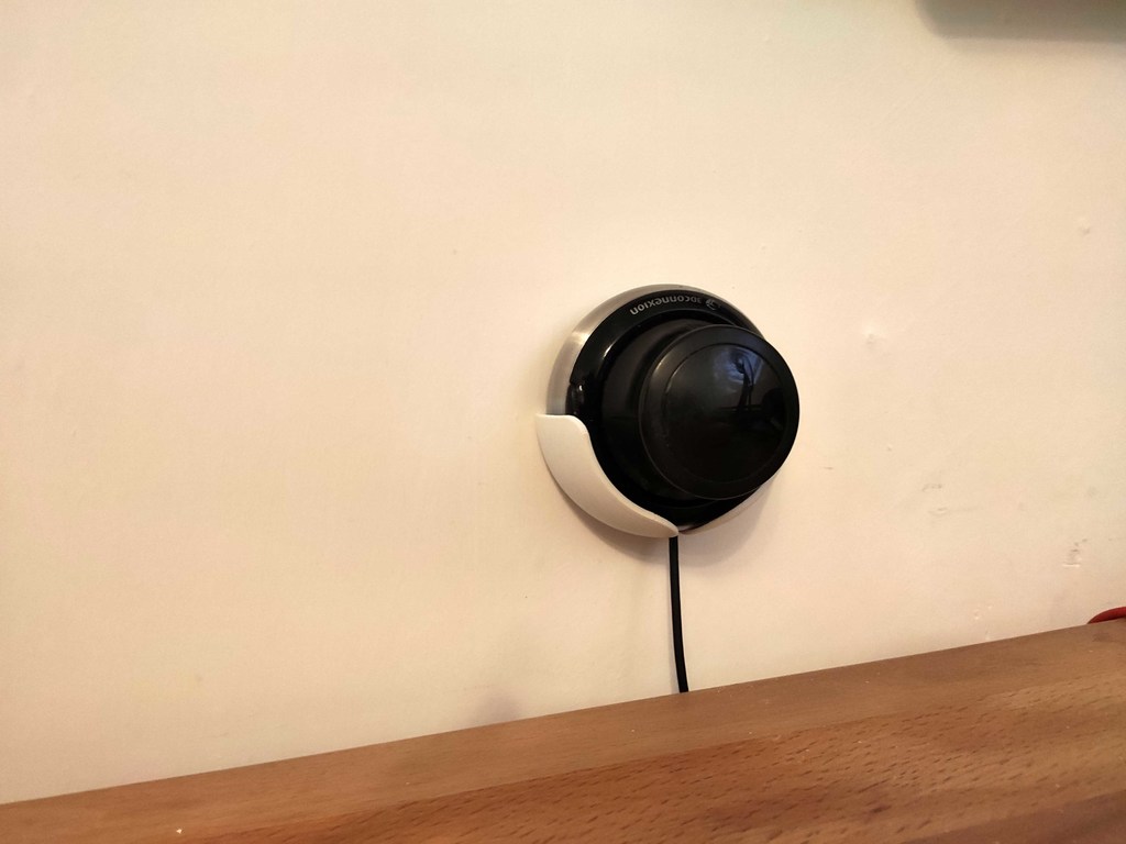 Spacemouse wall holder