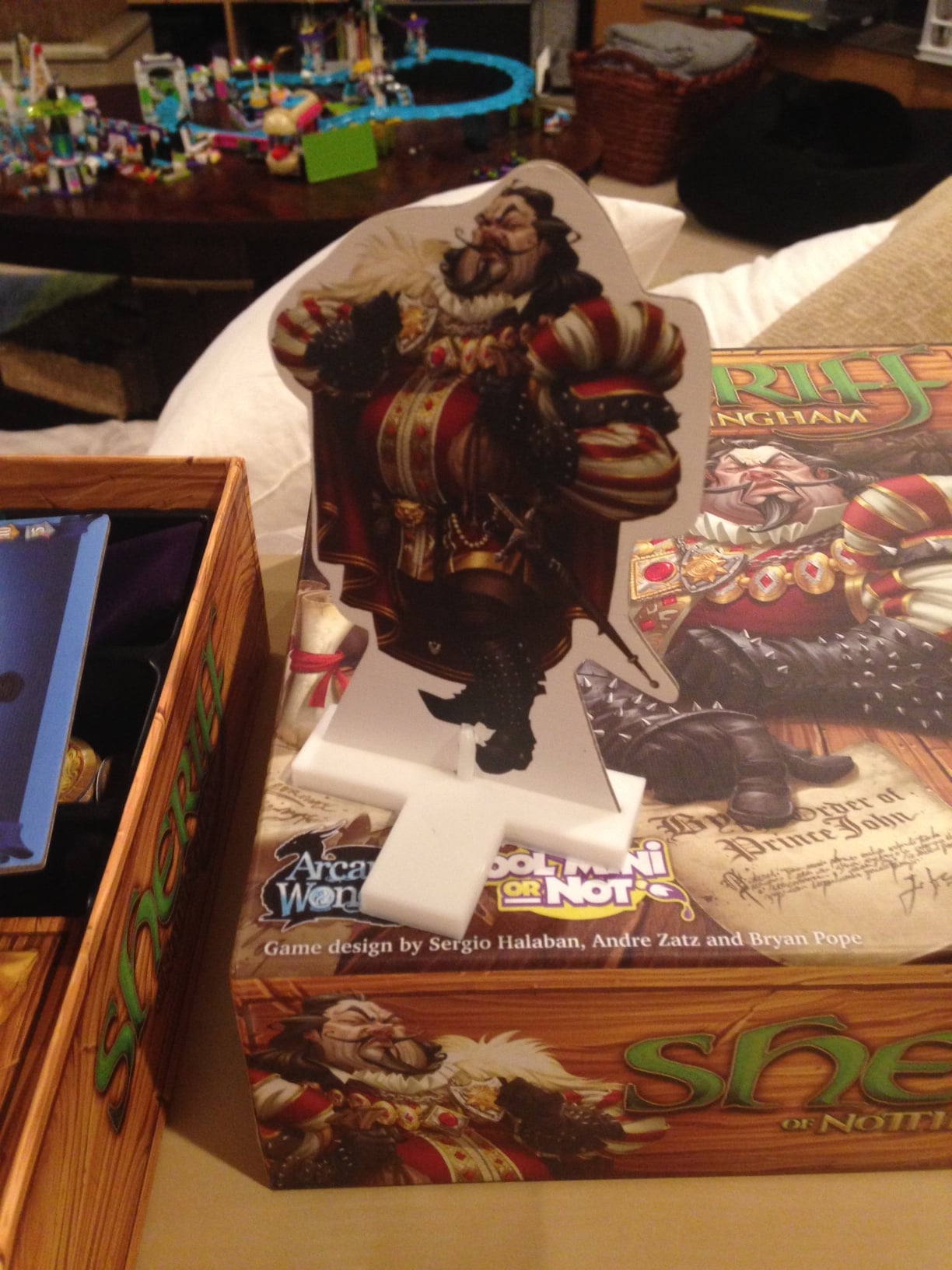 Sheriff of Nottingham board game stand