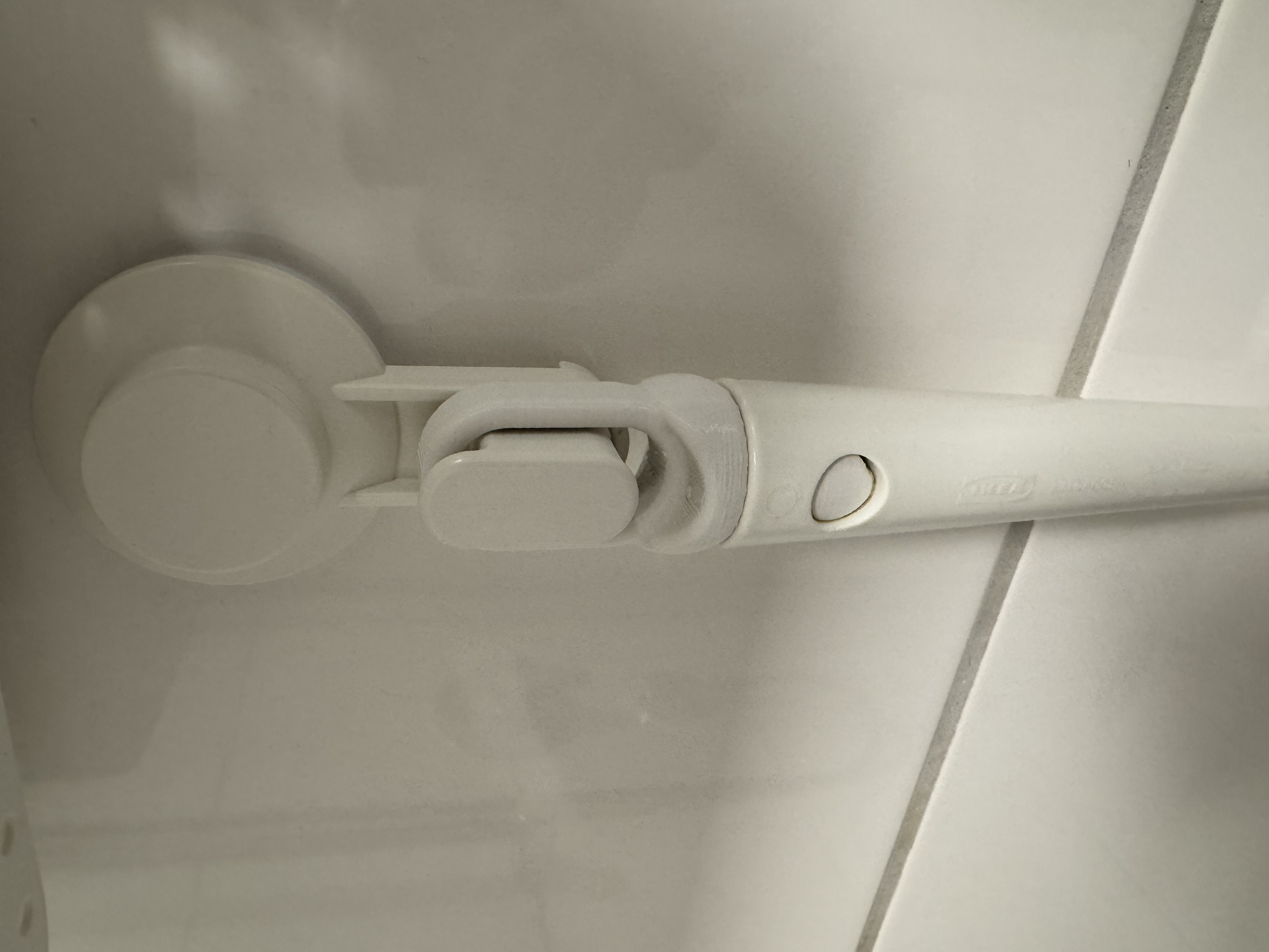 Hanger for IKEA Squeegee "LILLNAGGEN"