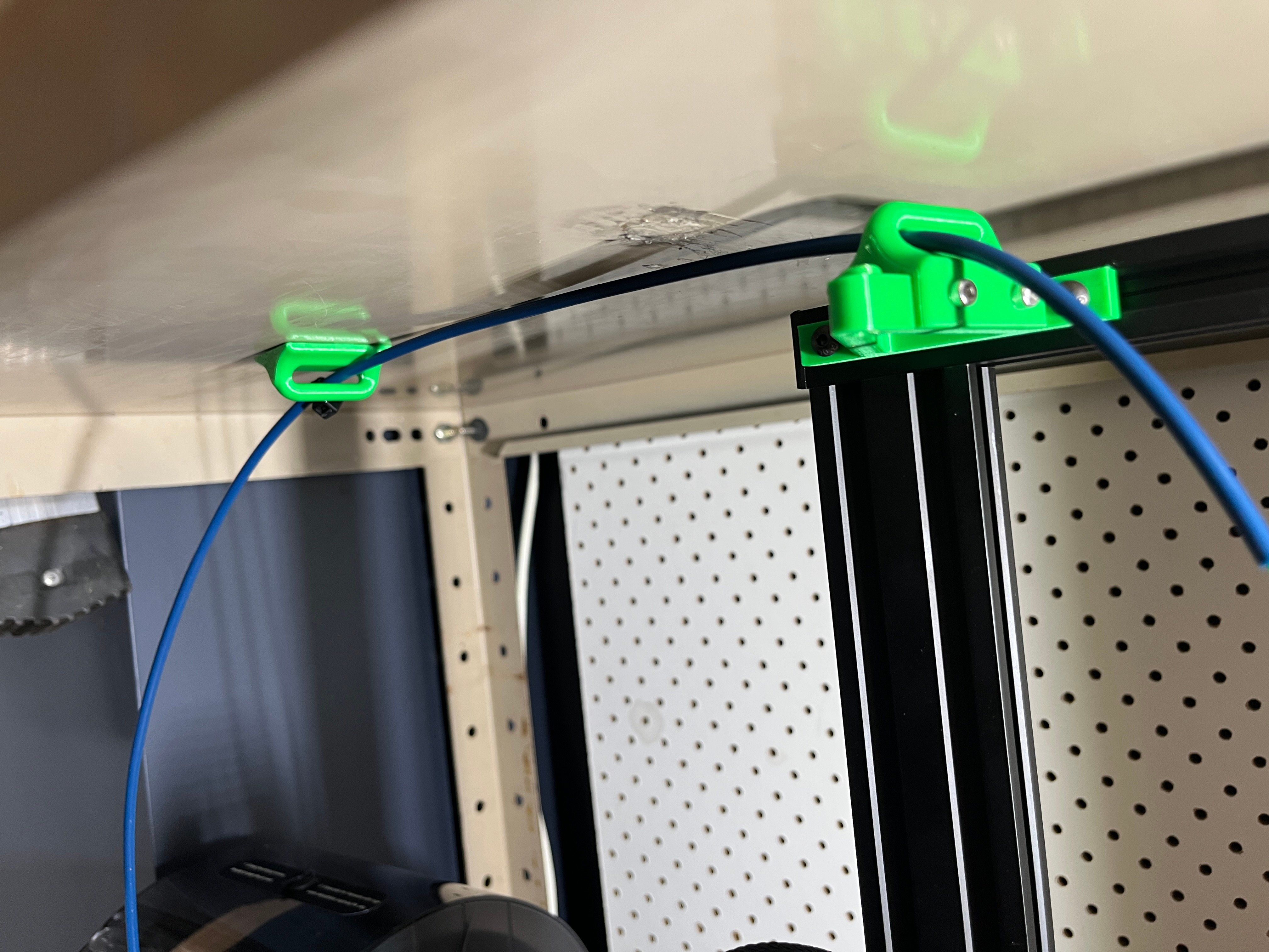 PTFE Filament Guide - Magnet mount and bolt through