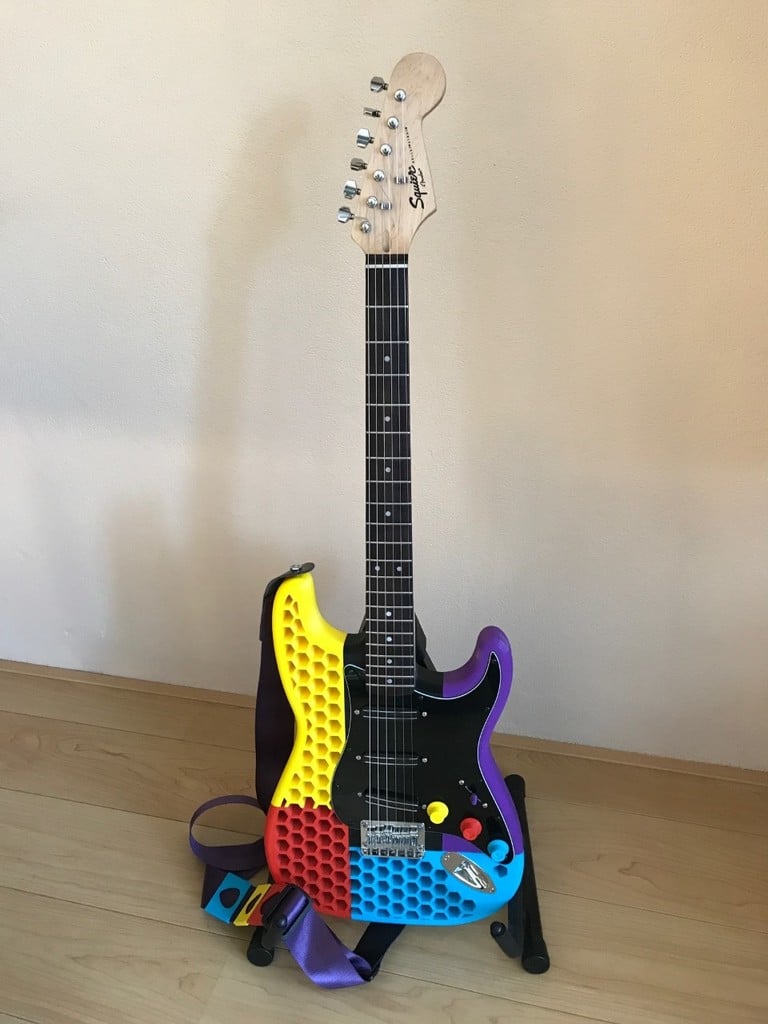 The Printcaster: Honeycomb Stratocaster for fixed bridge