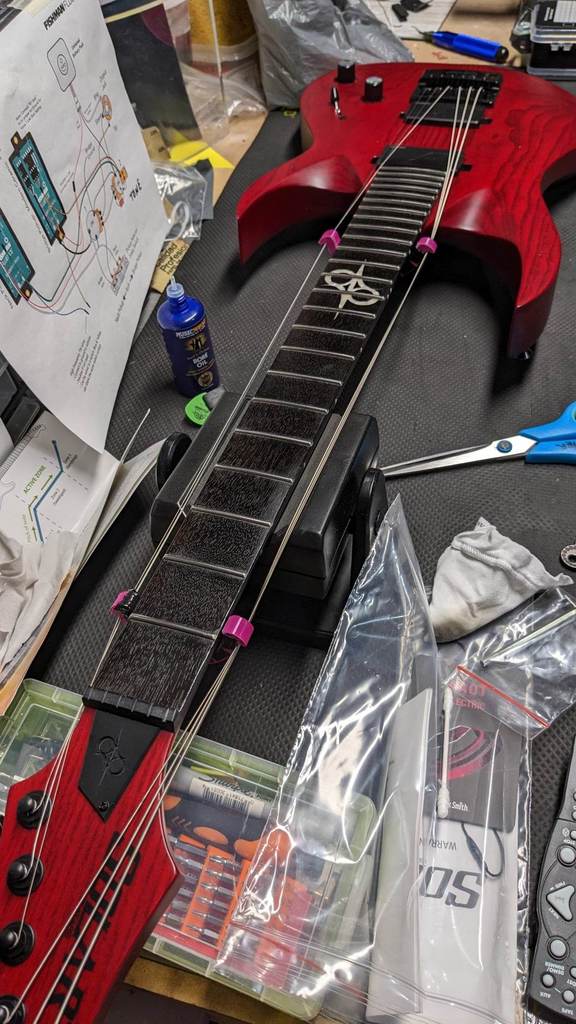 Solar Guitar String Spreader (A1.6)