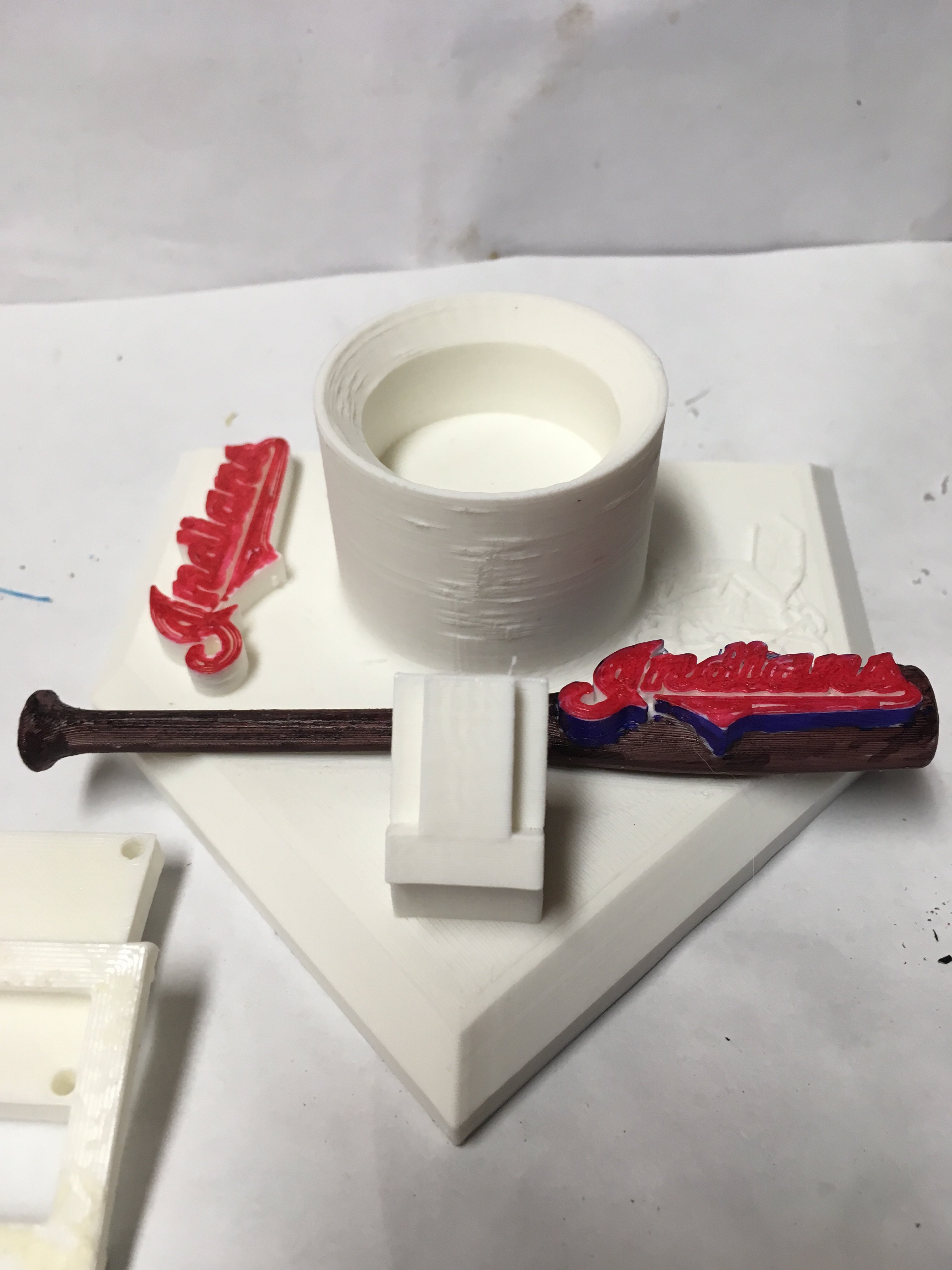 Baseball Plate Stand-fixed
