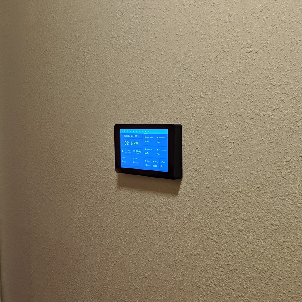 Raspberry Pi 7" Touchscreen Wall Mount