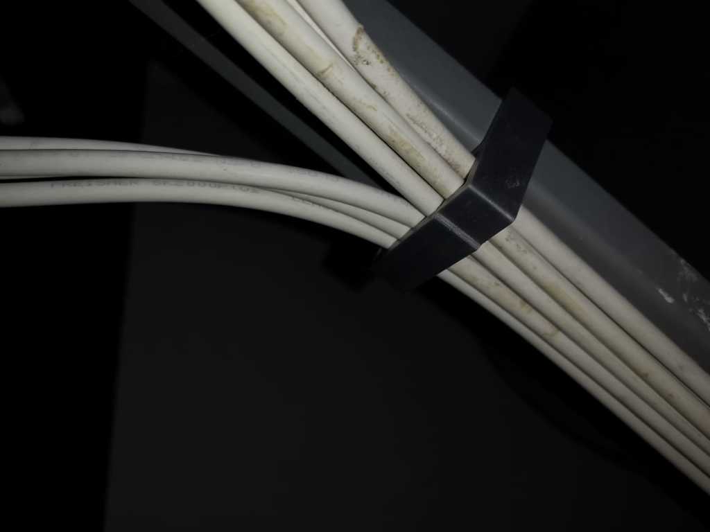 Maximum T85 Cable routing