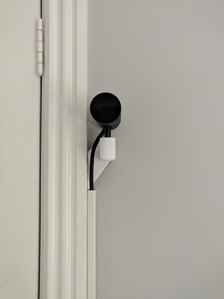 Oculus sensor door frame mount
