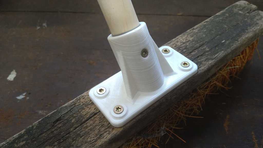 Handle holder for broom handles - Stielhalter für Besen - 24mm