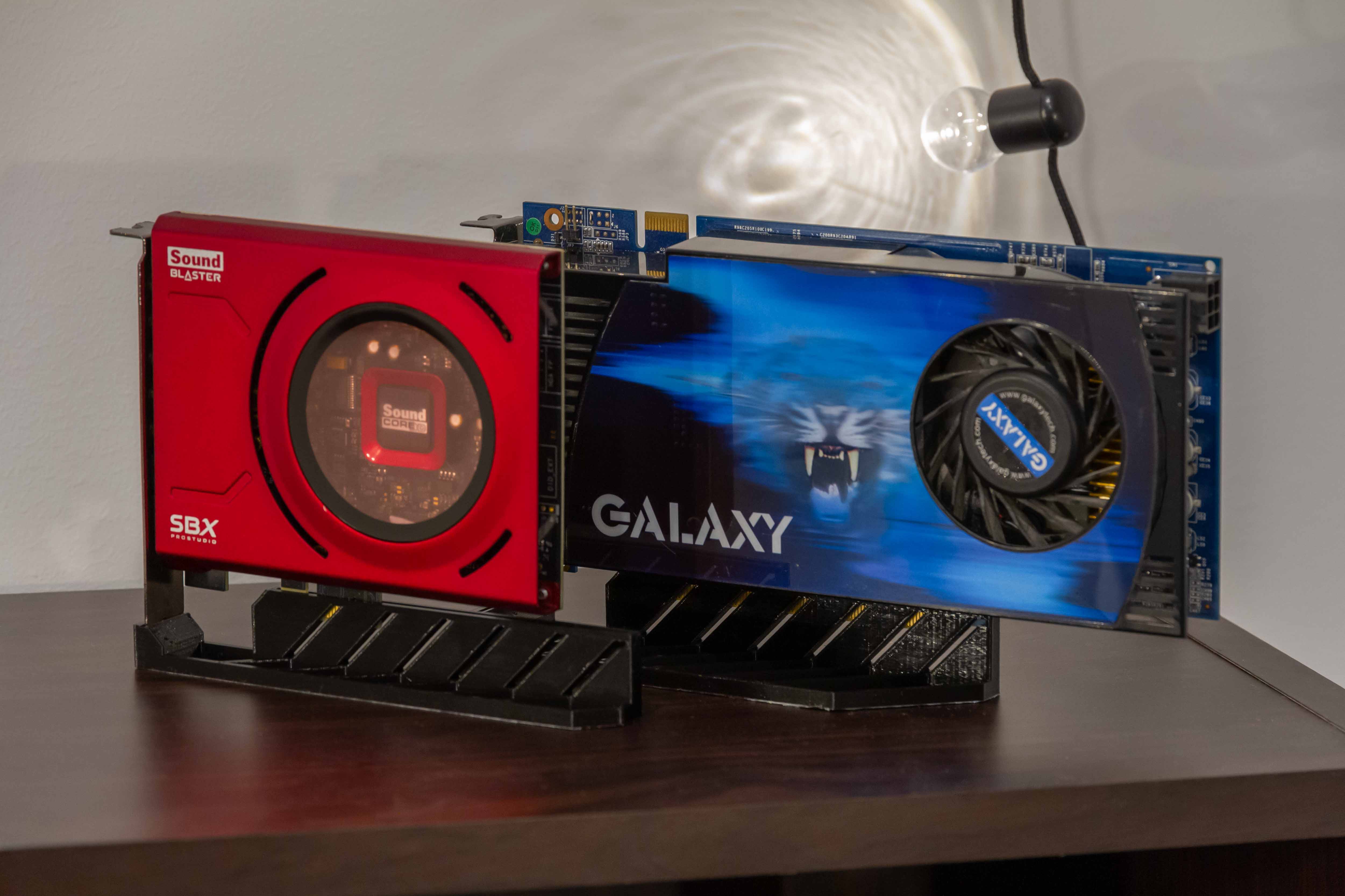 PCIe Display Stand