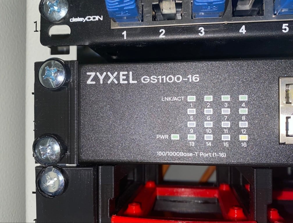10 inch rackmount Zyxel GS1100-16v3