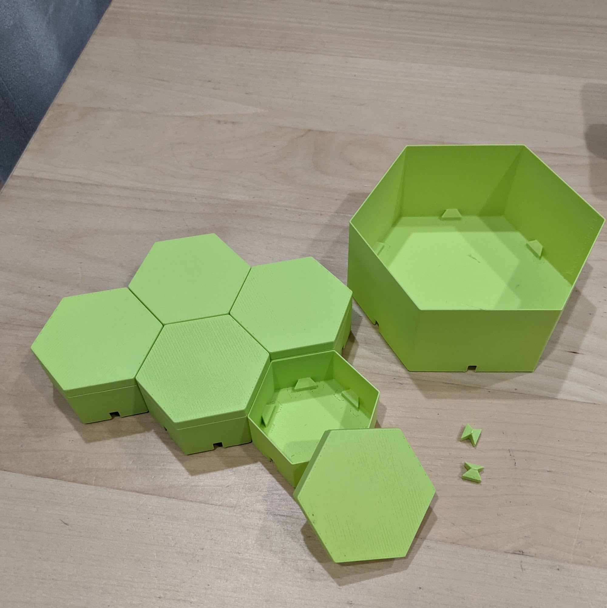 Connectable Vase mode Hex-Boxes with Lids