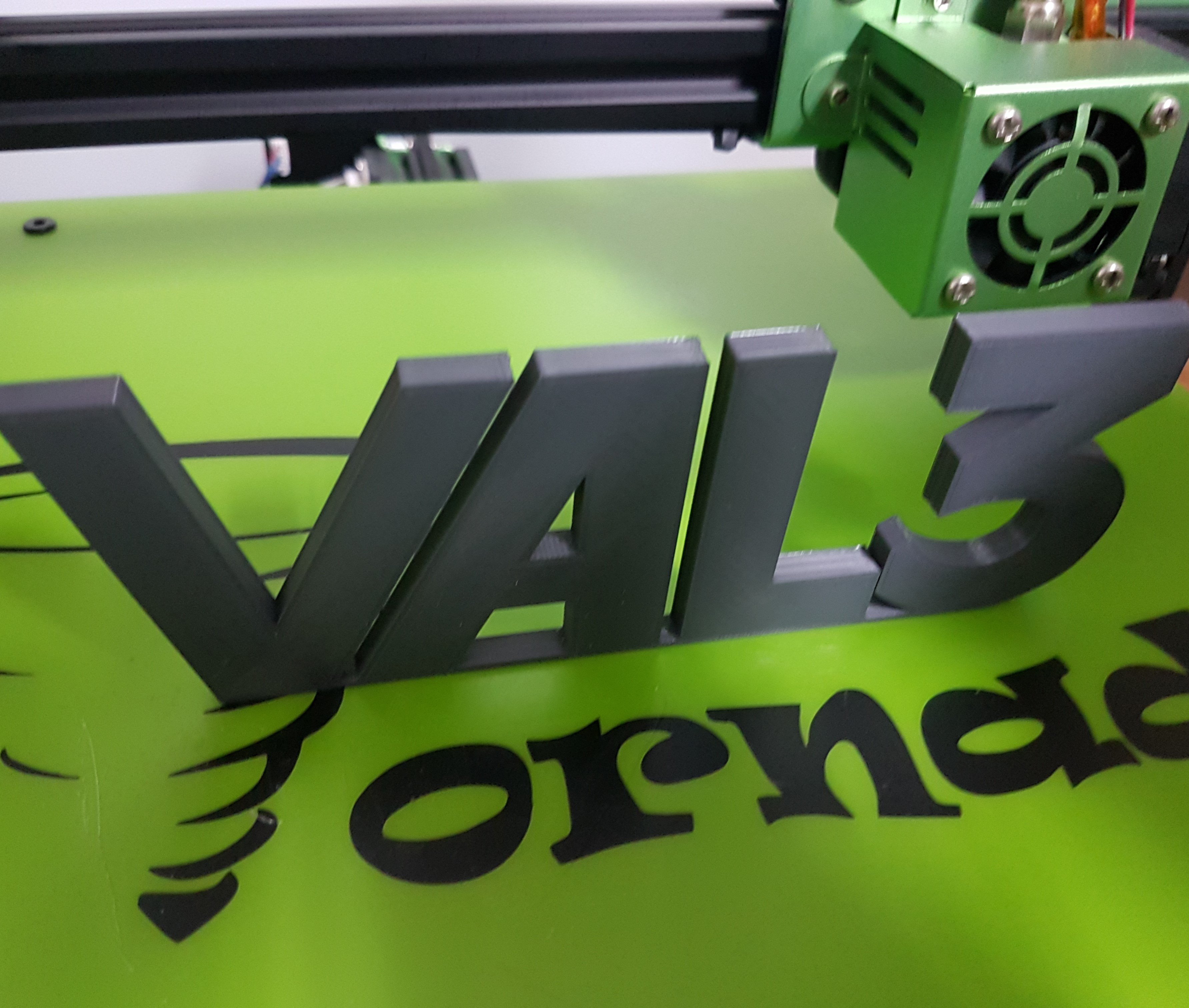Val3ntinos