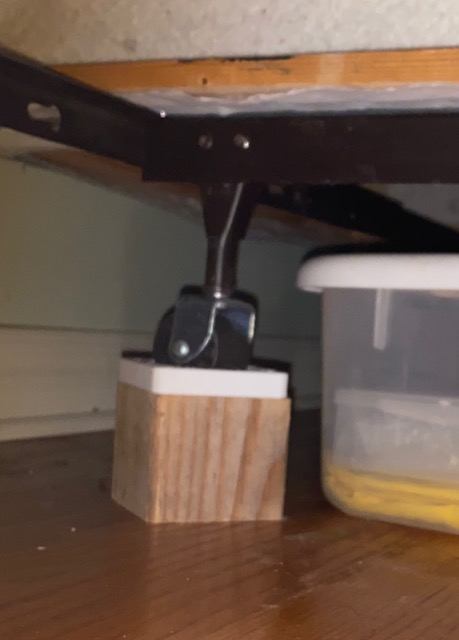 Bed riser topper