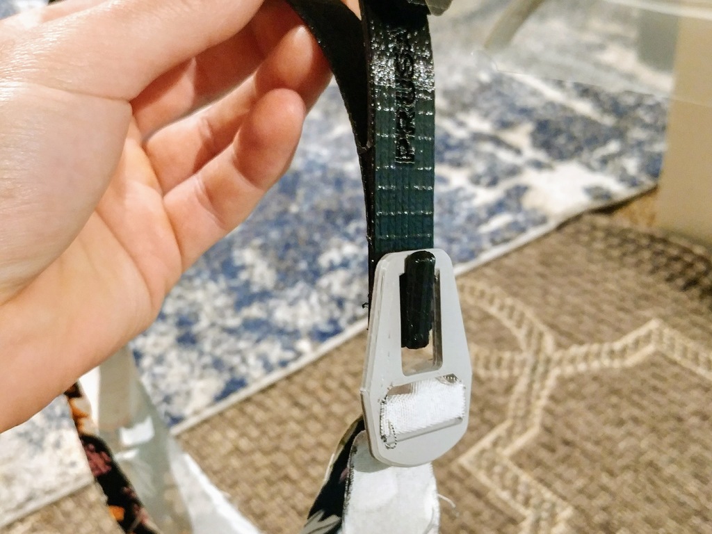 Non-elastic strap tension lock for PRUSA Shield