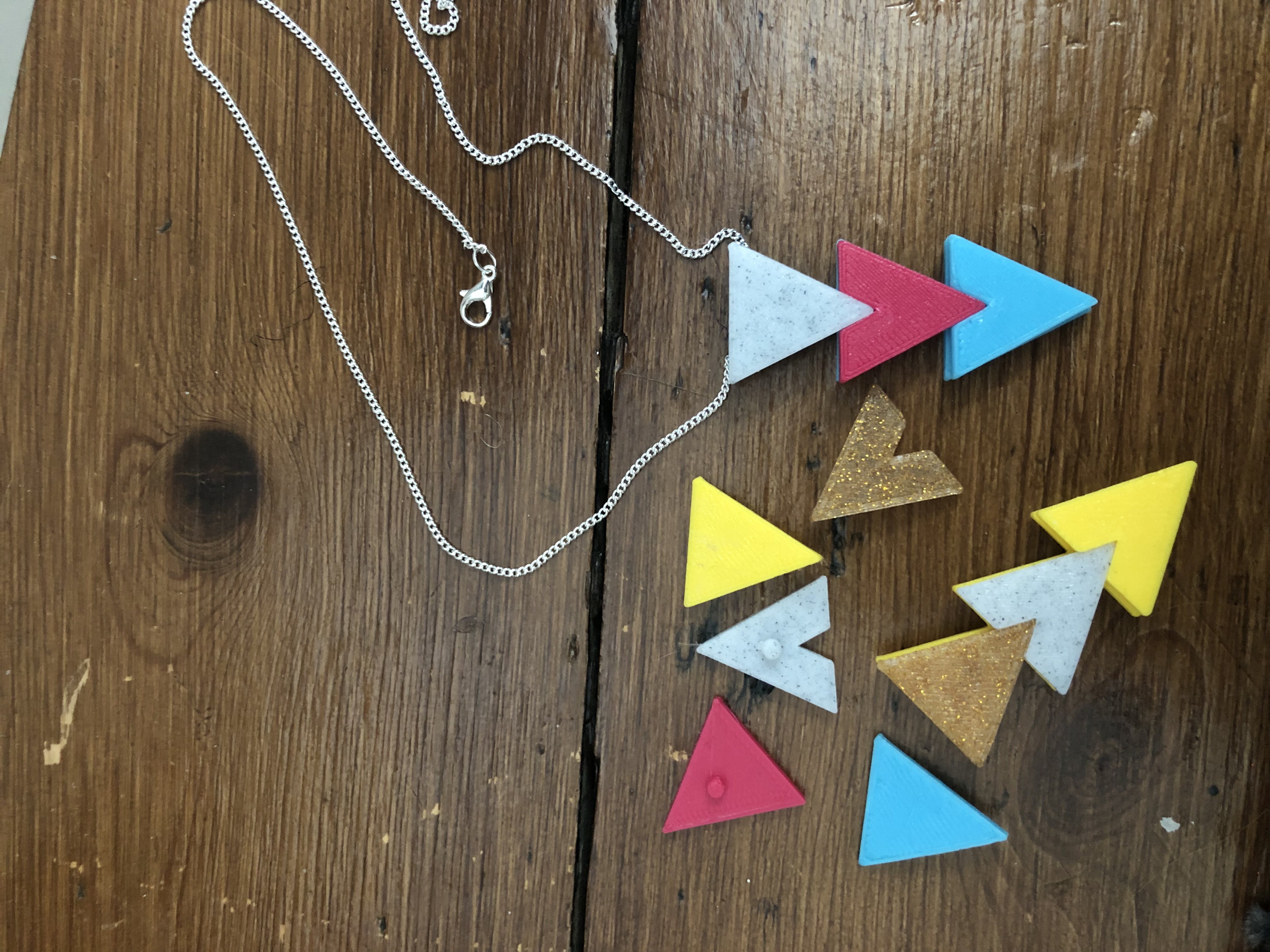 interchangeable triangles pendant