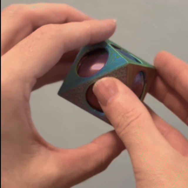 Miniatura 4 do modelo 3D Spinning Sphere Inside the Octahedron | Print-in-Place Fidget Toy