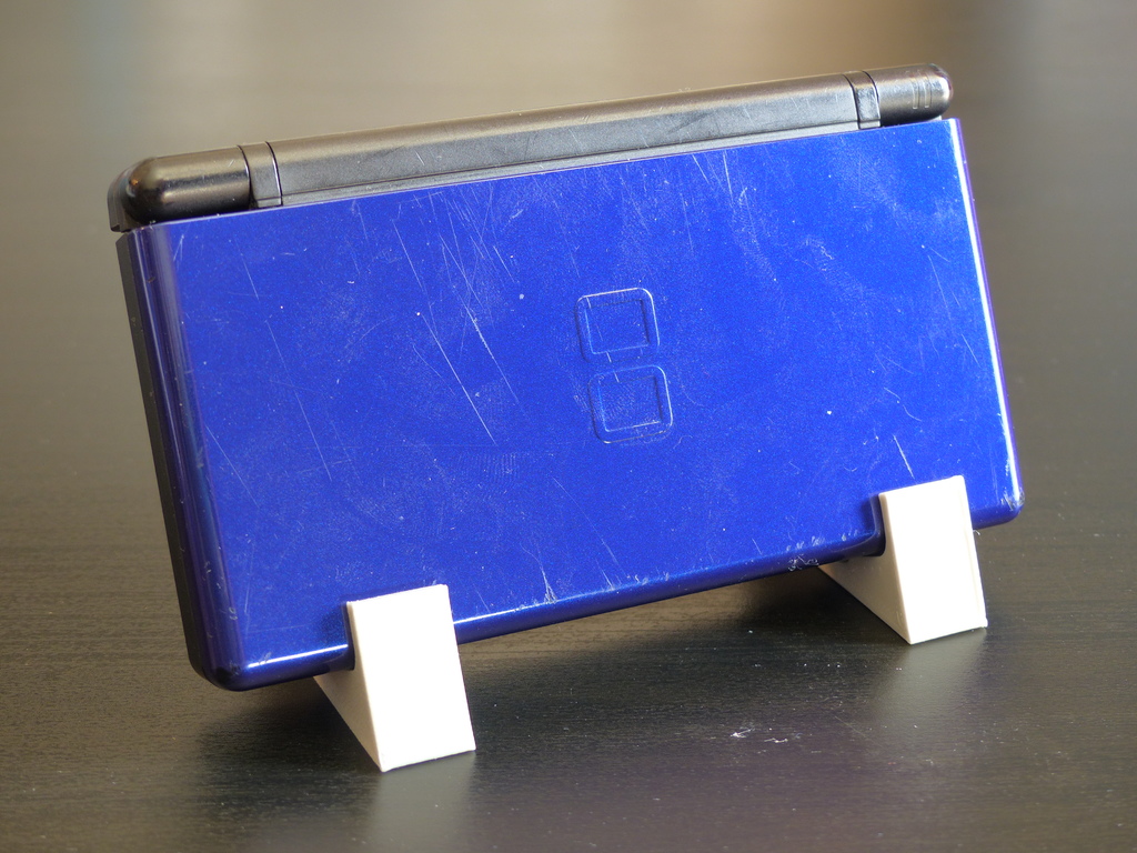 Nintendo DS Lite Display Stand