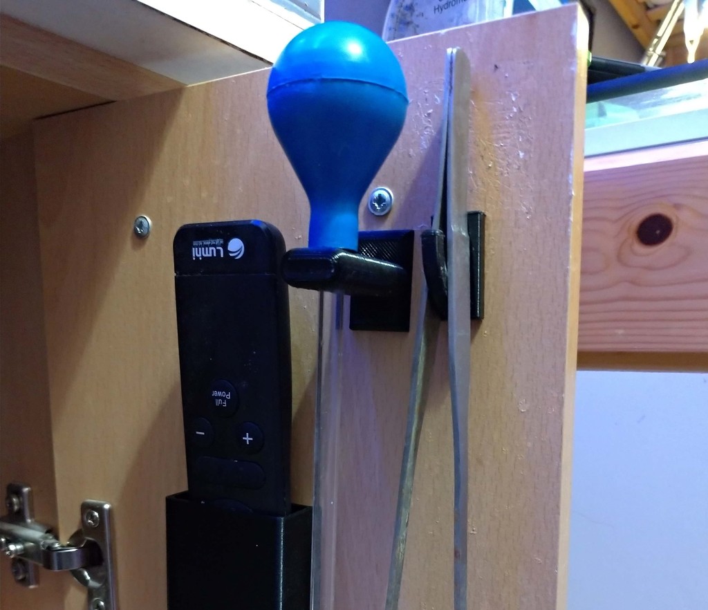 Recifal pipette holder / Support de pipette pour aquarium recifal