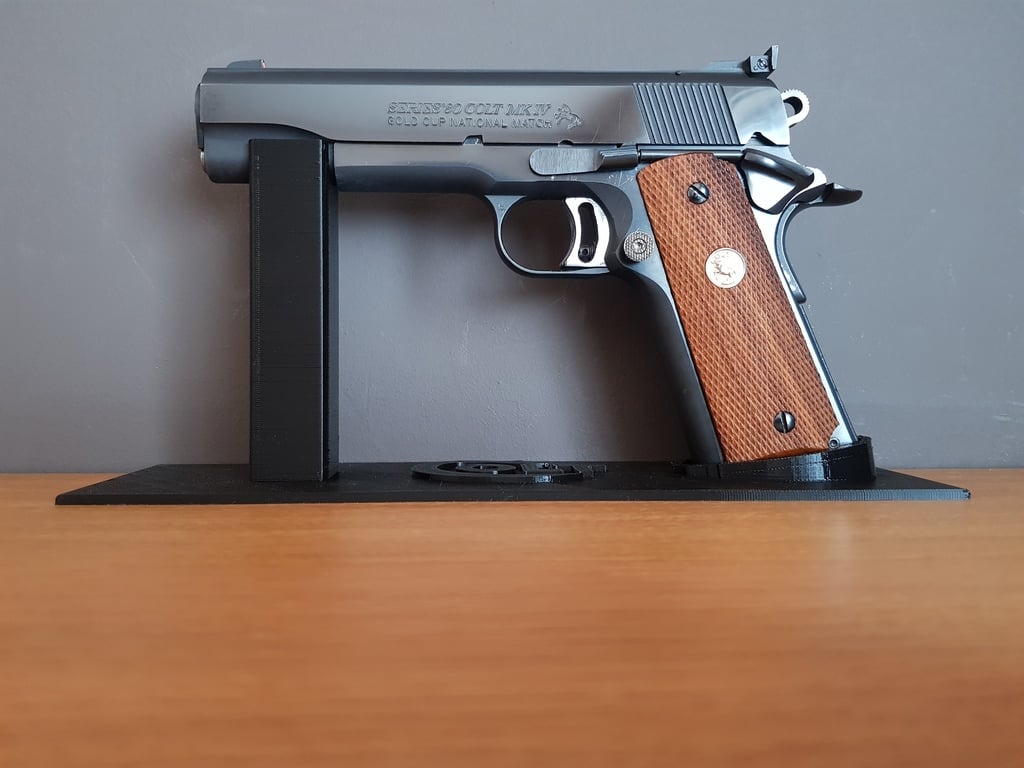 Gun stand - Colt 1911
