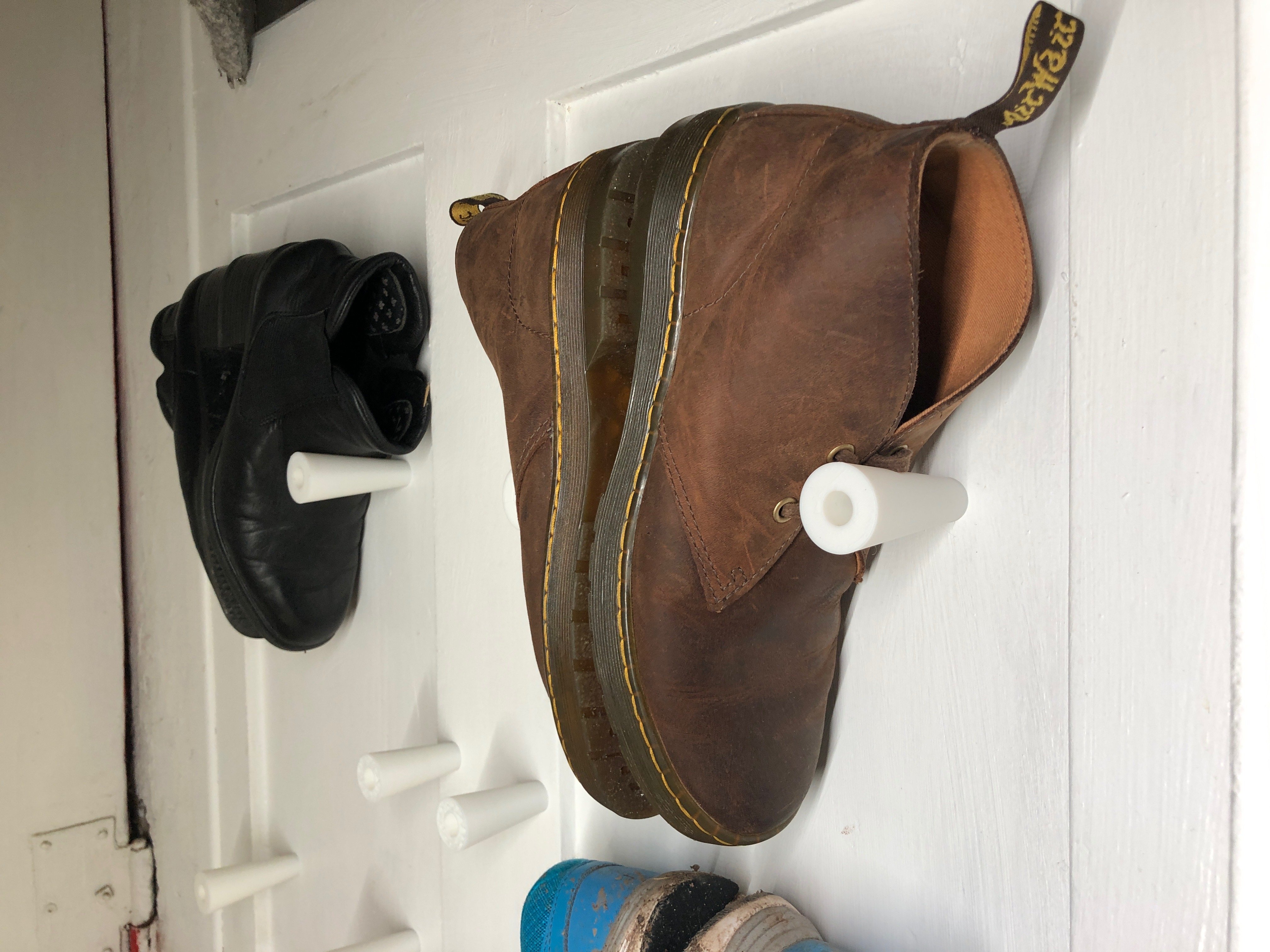 Simple Shoe Wall Mount