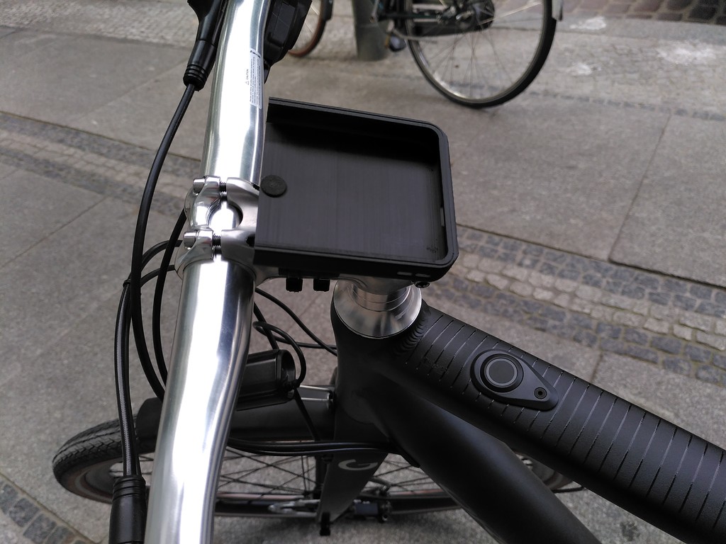 Fairphone 3 bike mount (removeable)