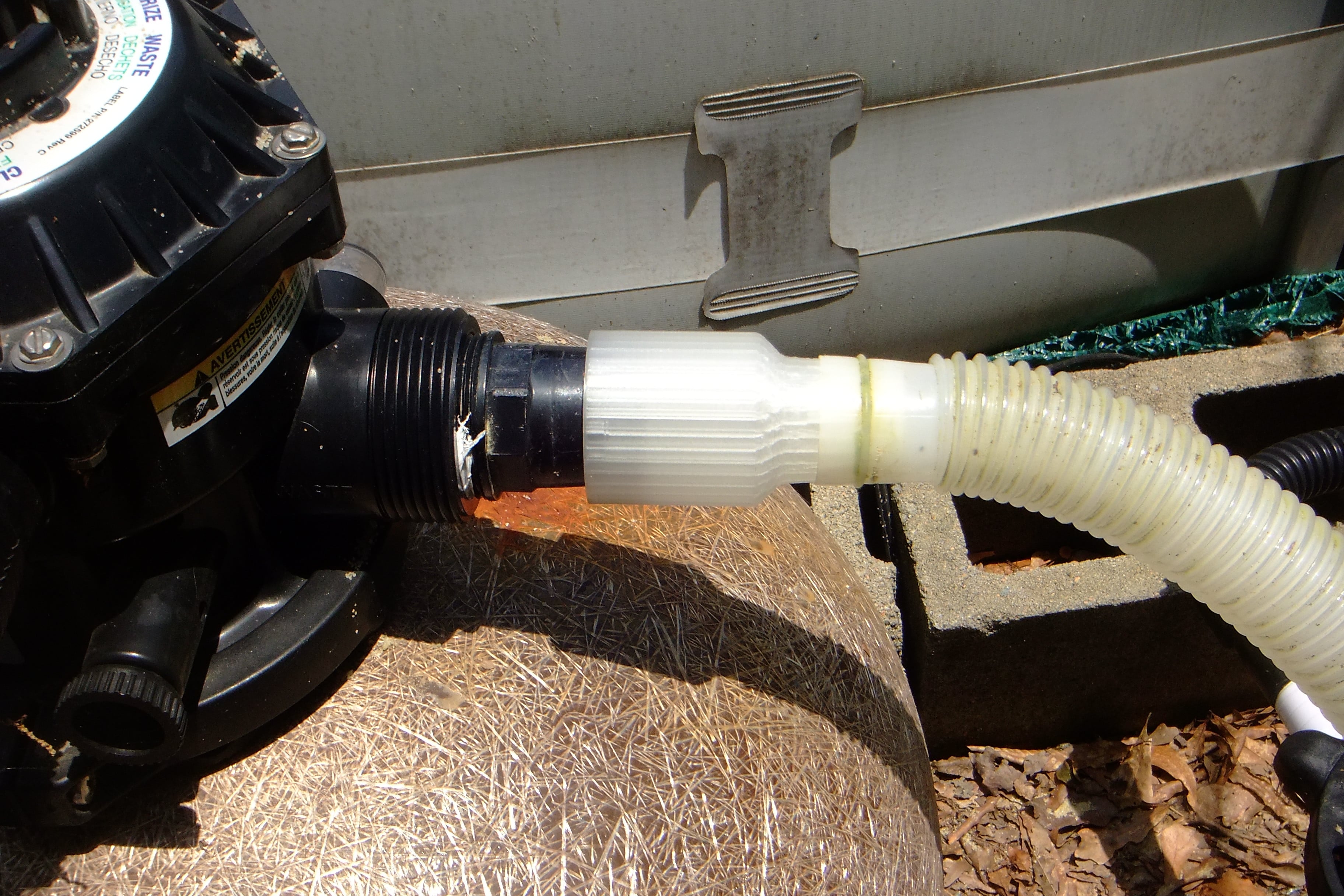 Pool Filter Waste Port 1.5" to 1.25" Hose Adapter