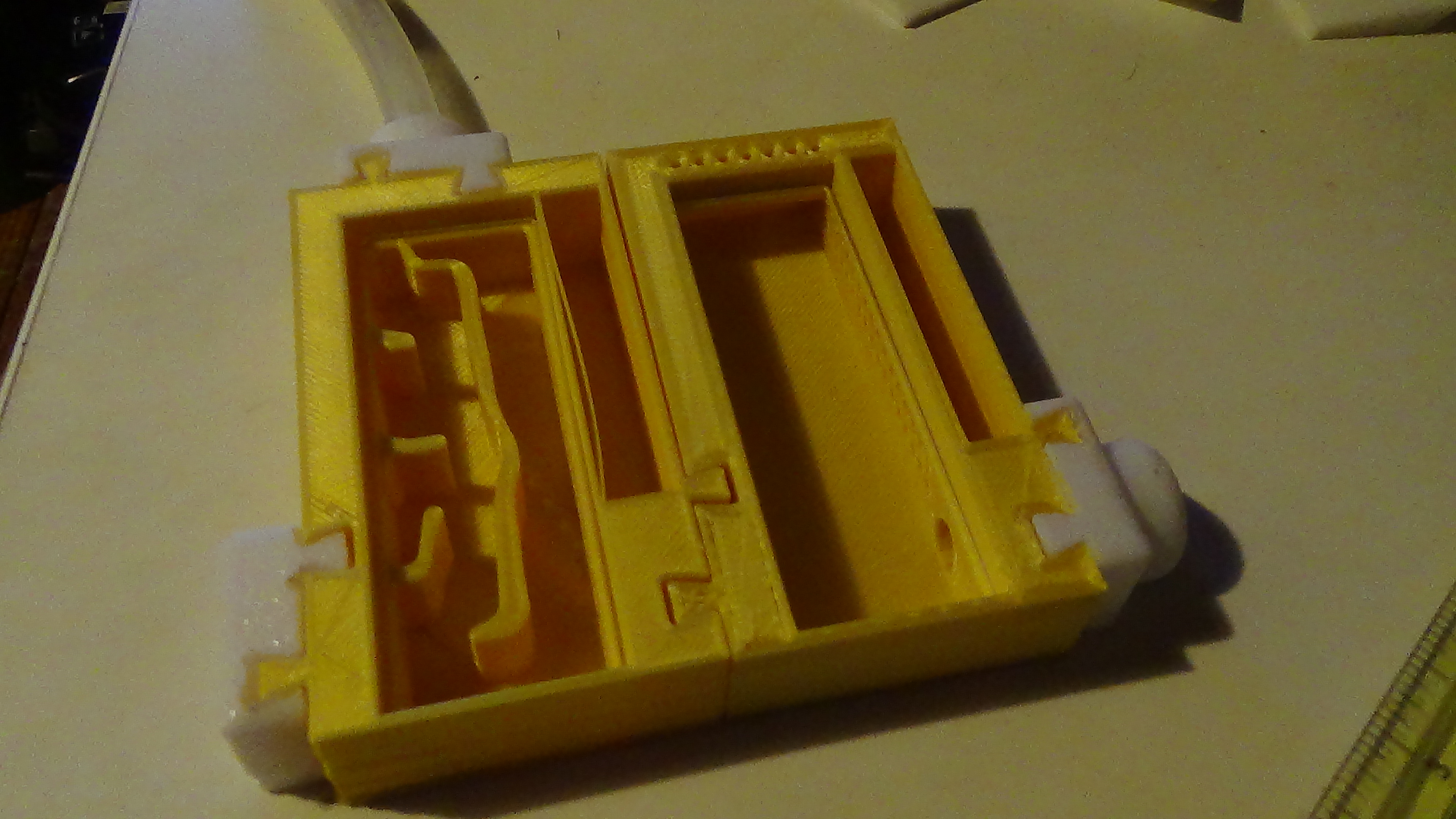 Modular formicarium GBconnector