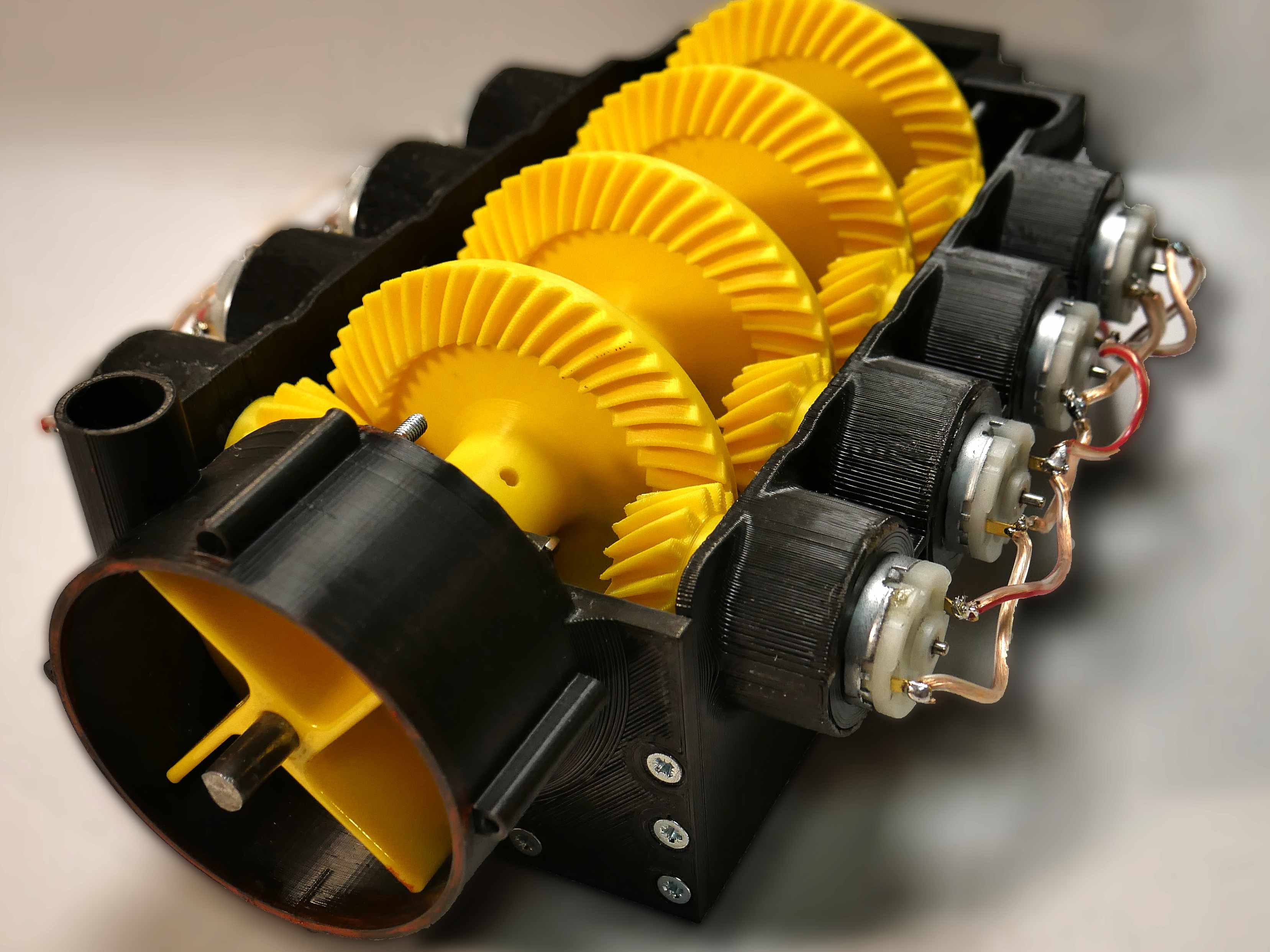 Gearbox for 8 motors
