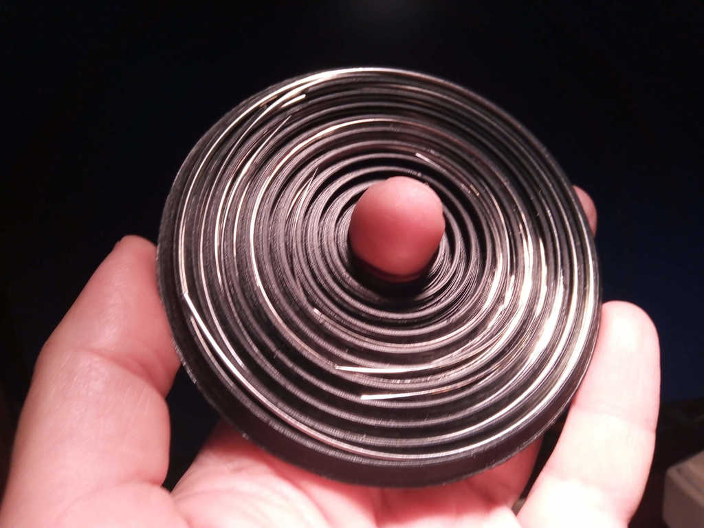 Pocket steel wire spool for modeling
