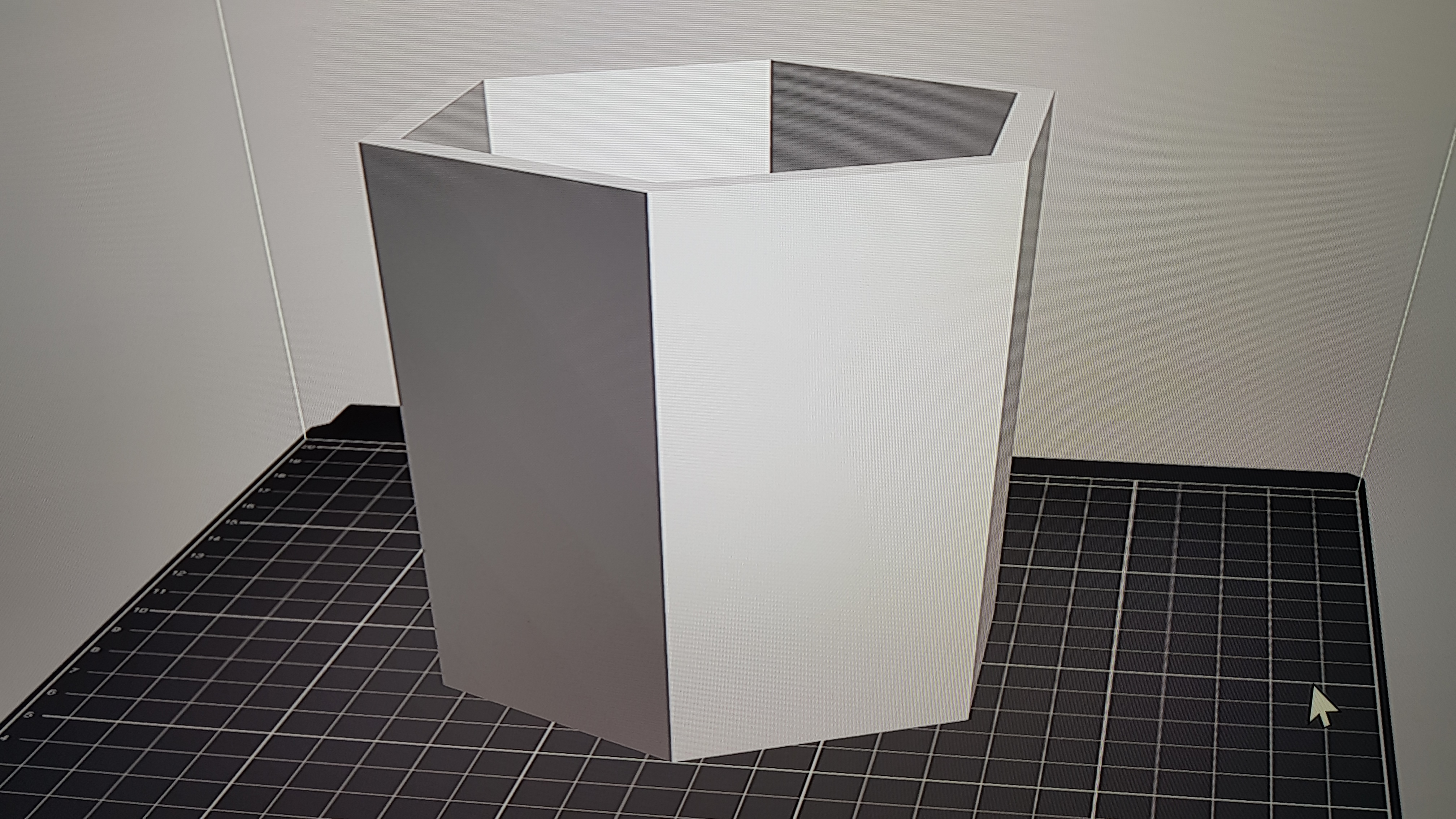 Hexagonal planter