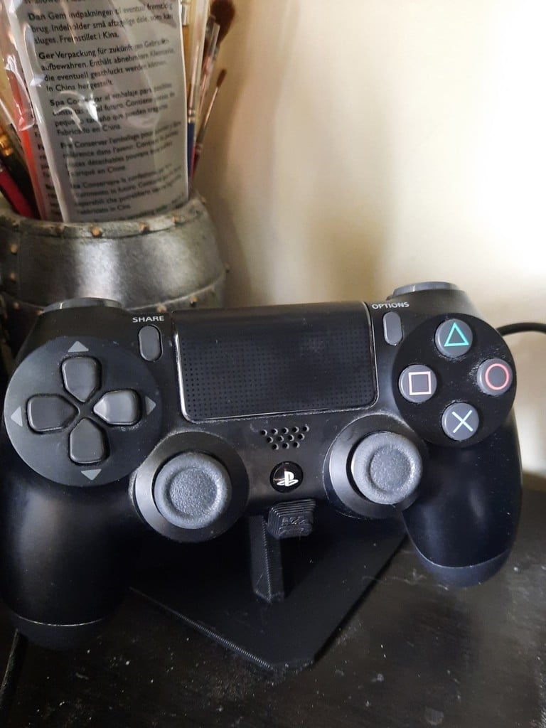 Super Simple PS4 Controller Stand