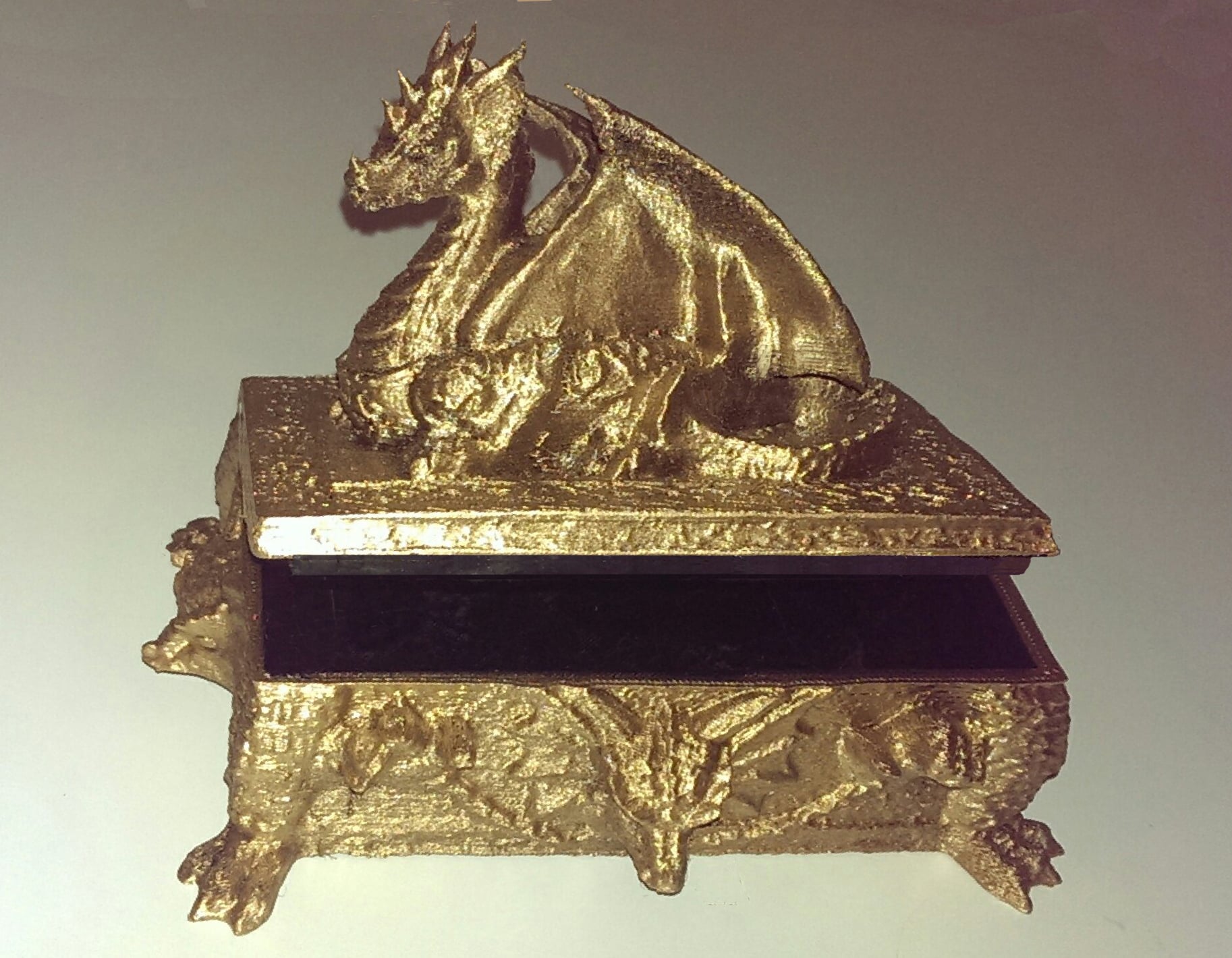 Hollow Dragon Box
