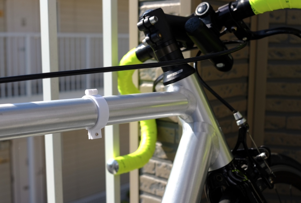 Bicycle Bracket with in-place rotating hinges