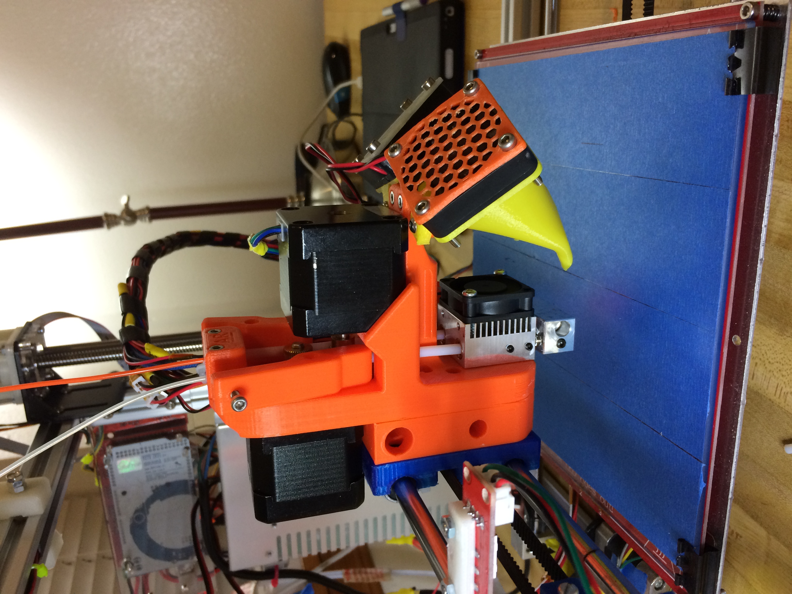 Compact Extruder for Cyclops/Chimera