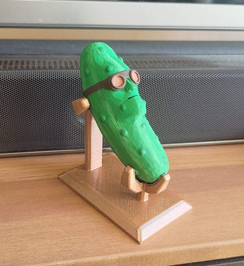 Pickle Engi with Stand