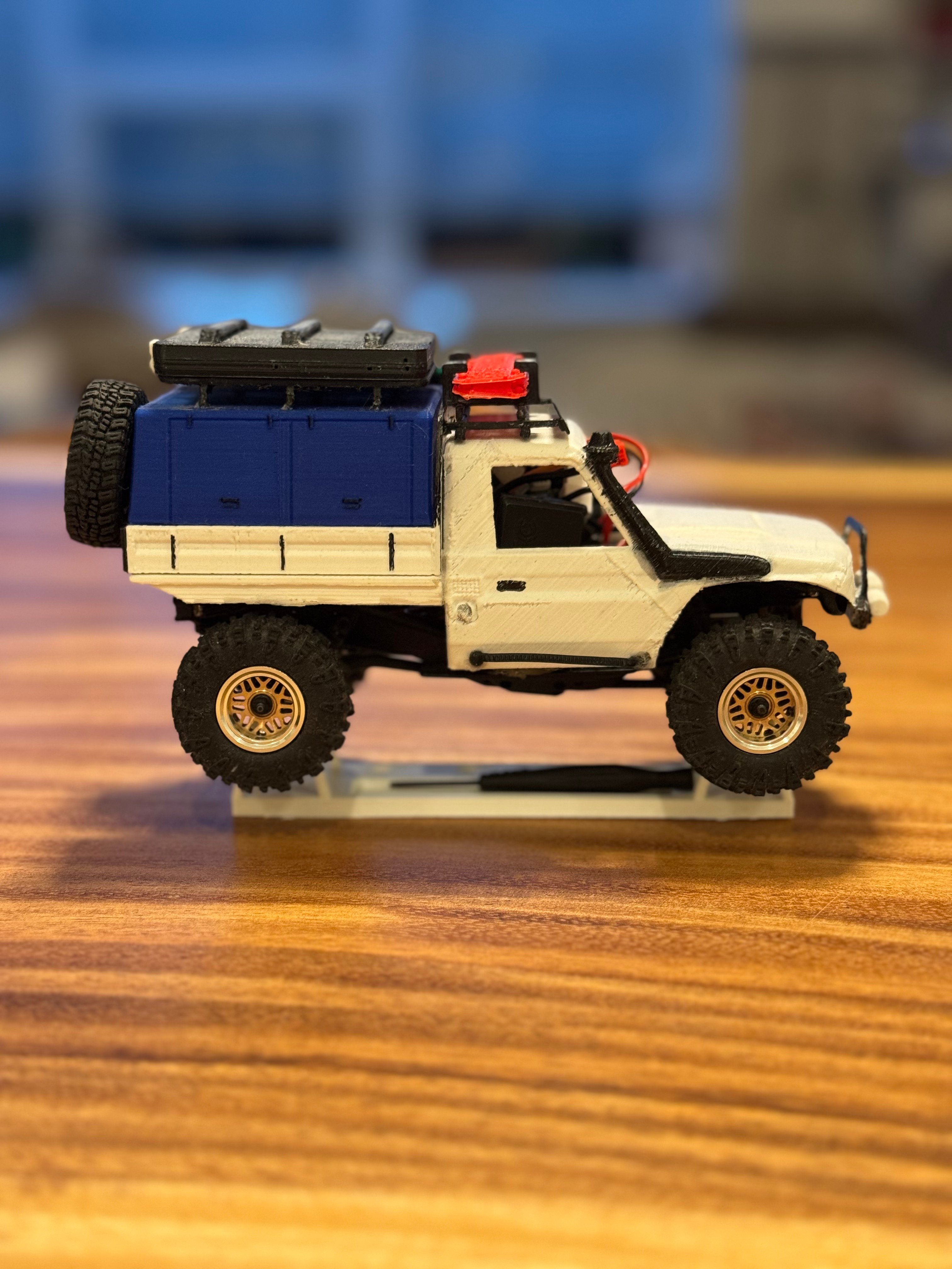 SCX30 Compact Work and Display Stand